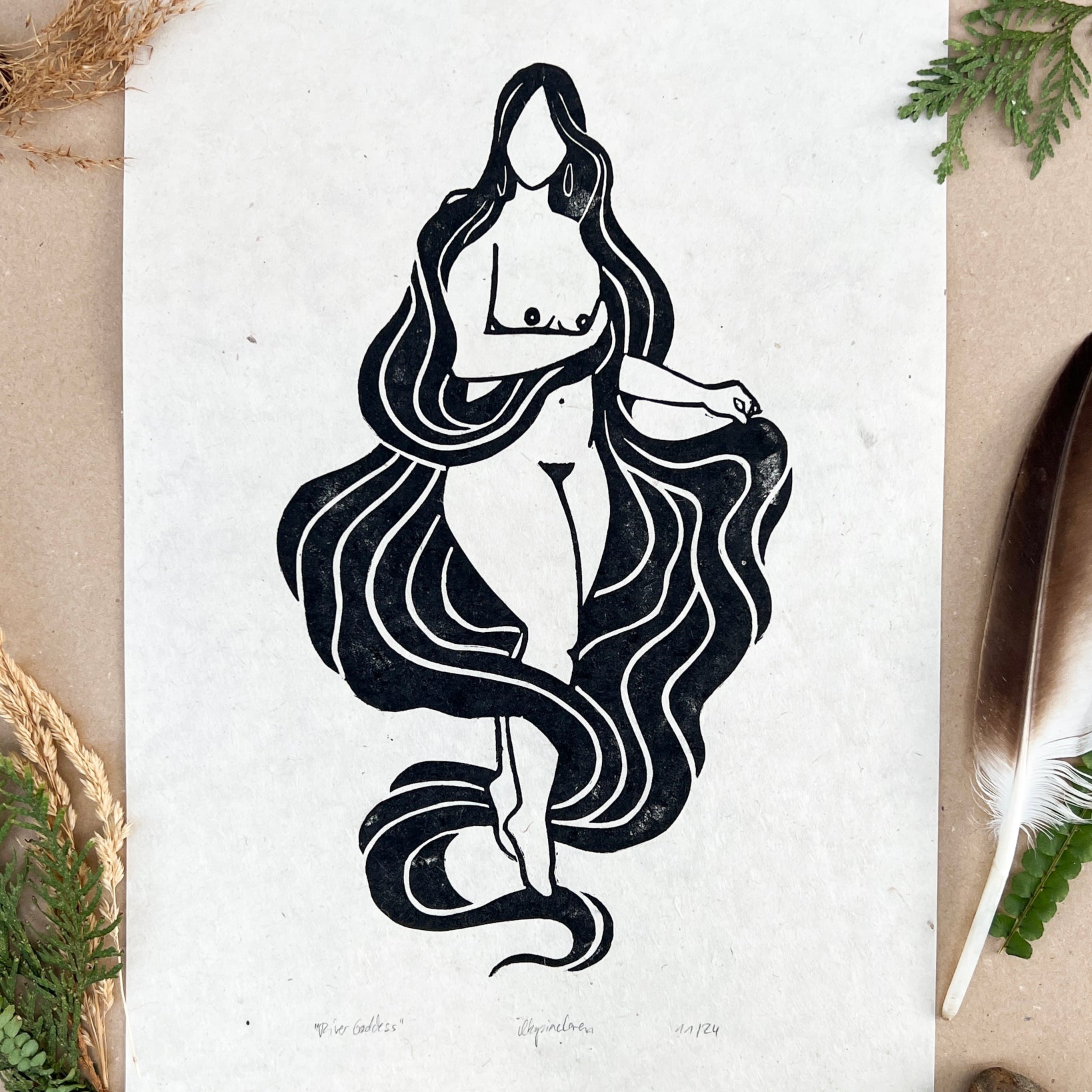 Die Flussgöttin Linoldruck - art.from.ilkas.heart