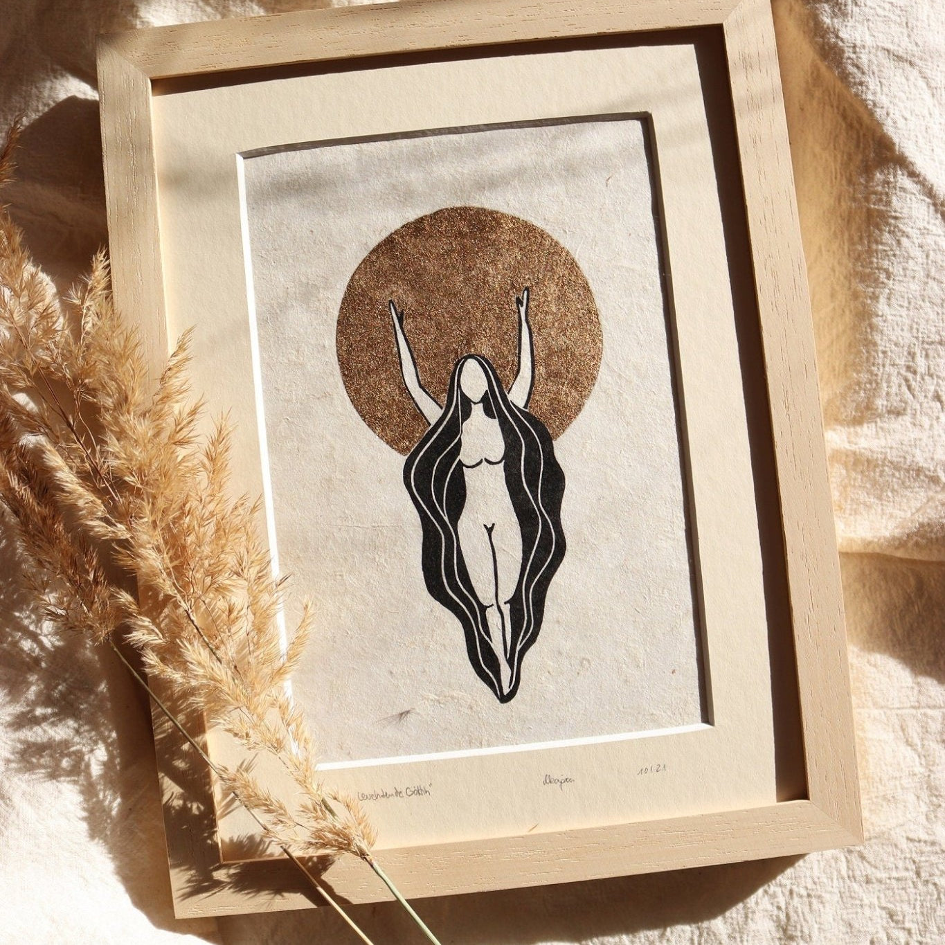 Rahmen & Passepartout für die leuchtende Göttin - art.from.ilkas.heart