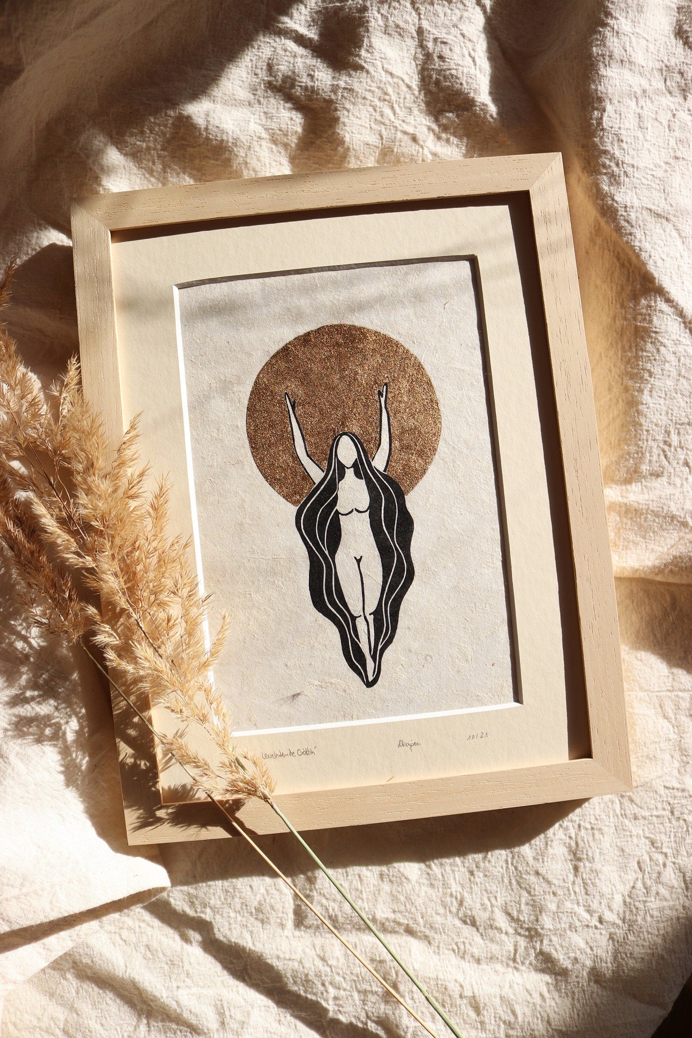 Die leuchtende Göttin Linoldruck - art.from.ilkas.heart