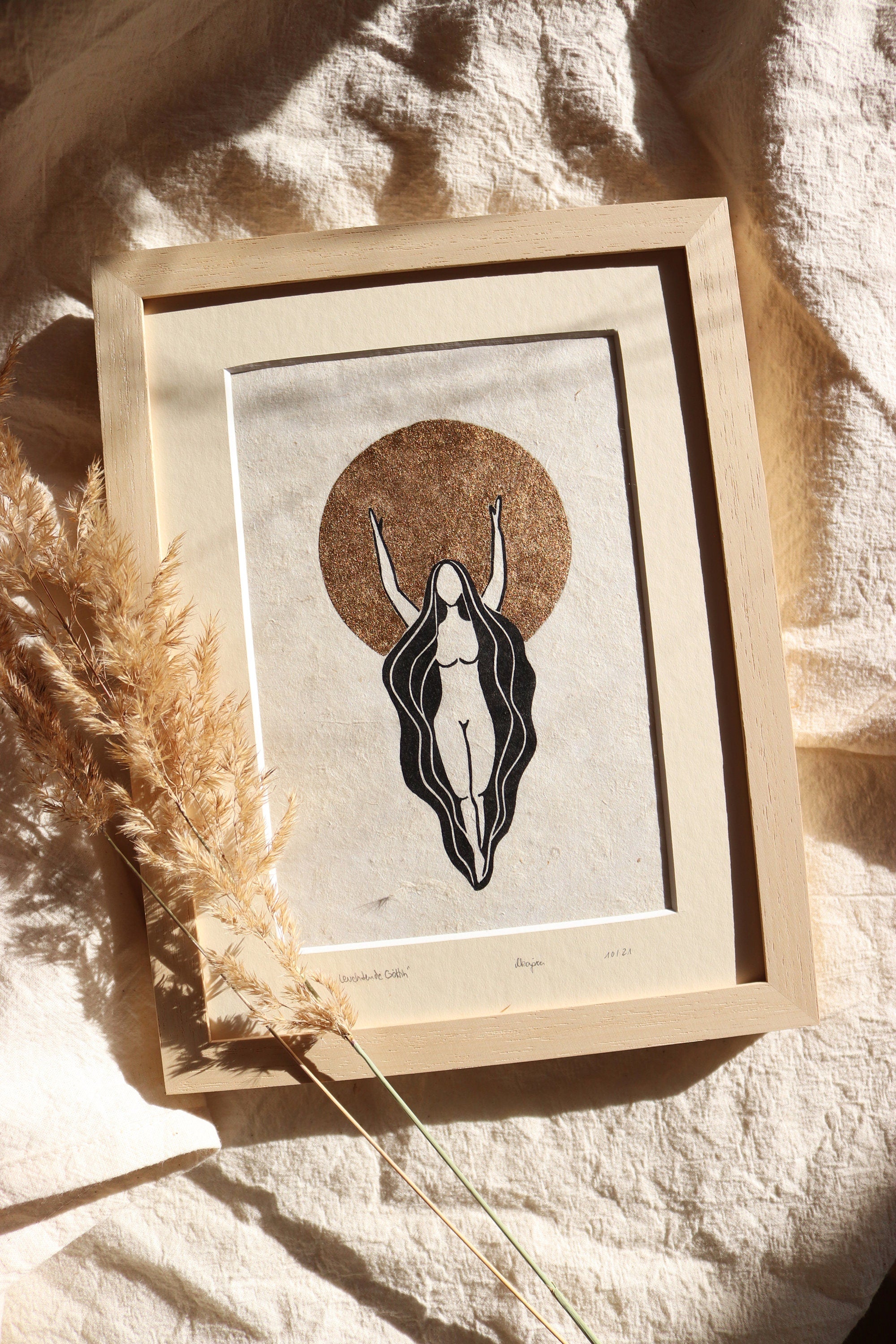 Die leuchtende Göttin Linoldruck - art.from.ilkas.heart