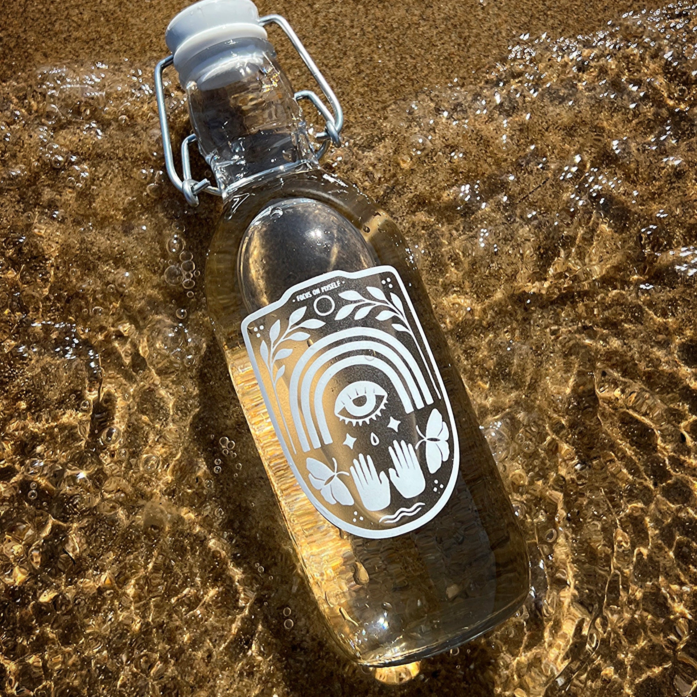 Die Quellflasche - Trinkflasche auf Glas - art.from.ilkas.heart