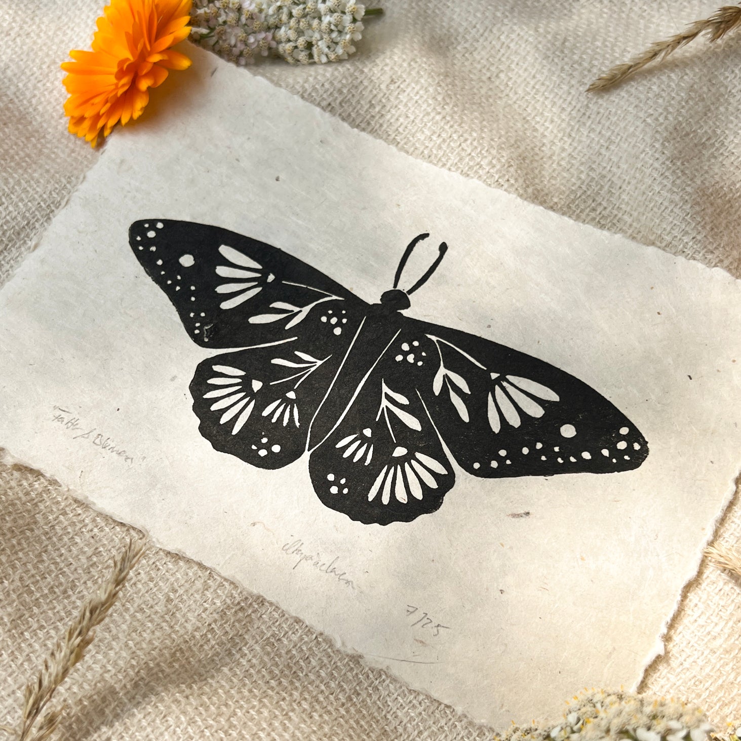 Falter & Blumen Linoldruck - art.from.ilkas.heart