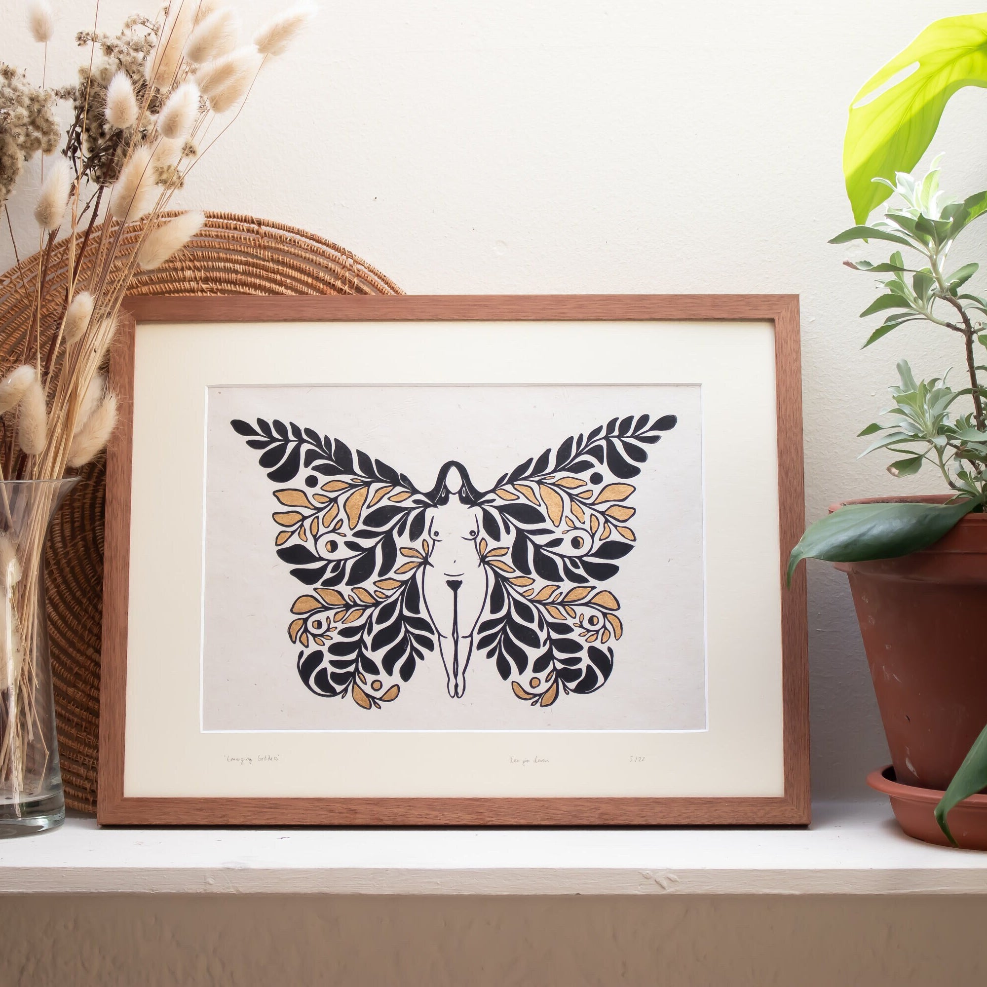 Unfolding Goddess Linoldruck - art.from.ilkas.heart