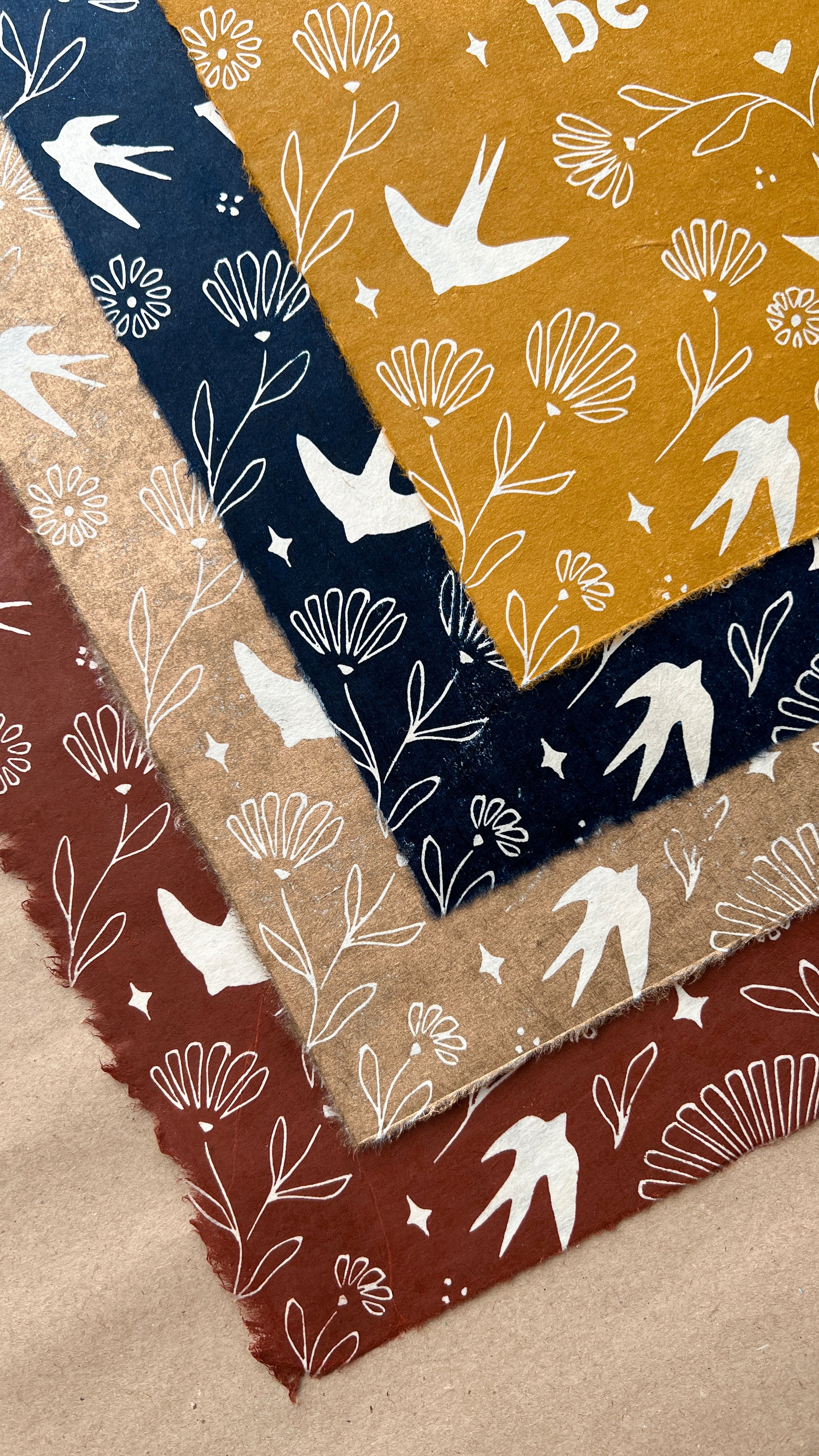 Schwalben & Ringelblumen Linoldruck - art.from.ilkas.heart