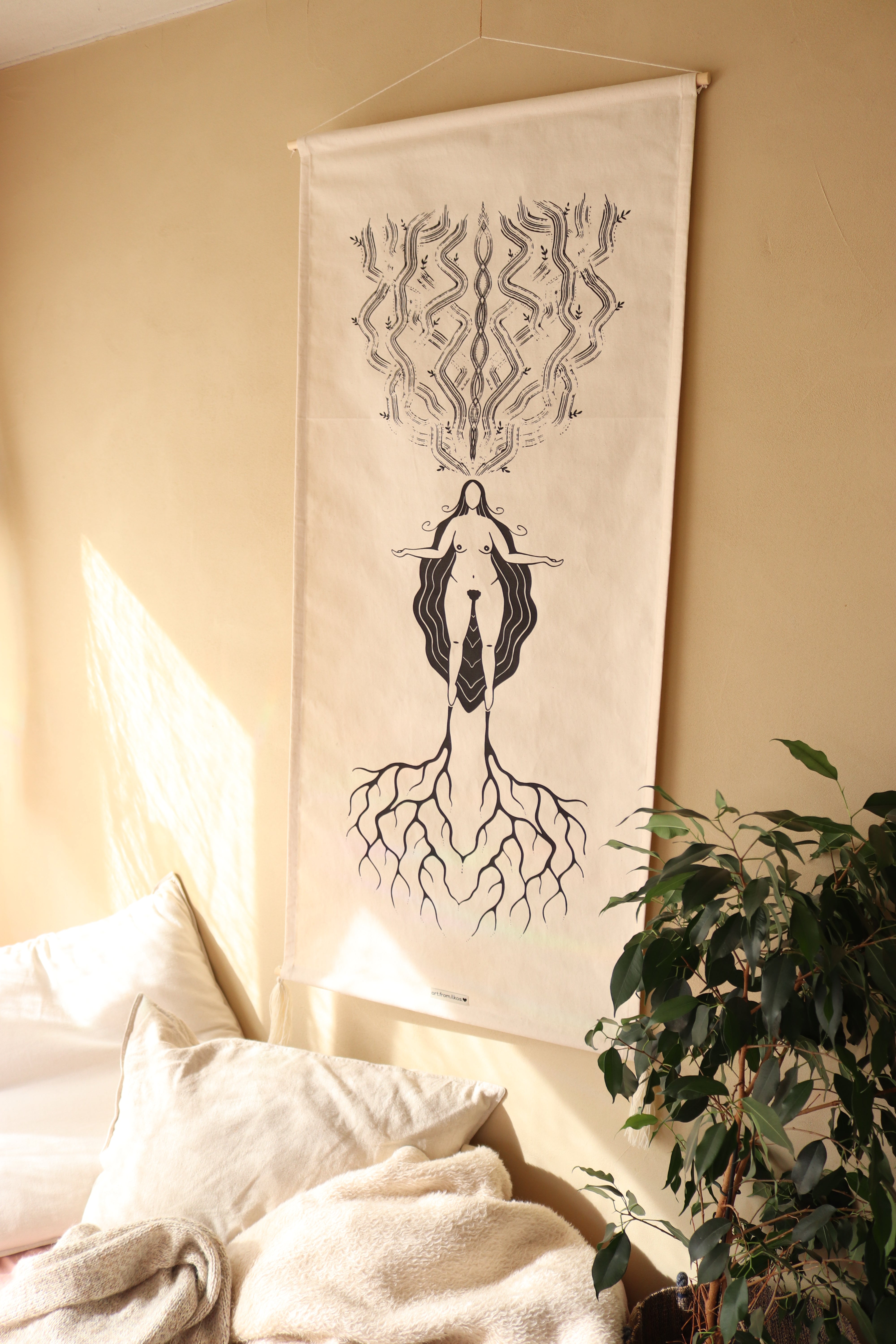 Connected Goddess Wandbehang - art.from.ilkas.heart  