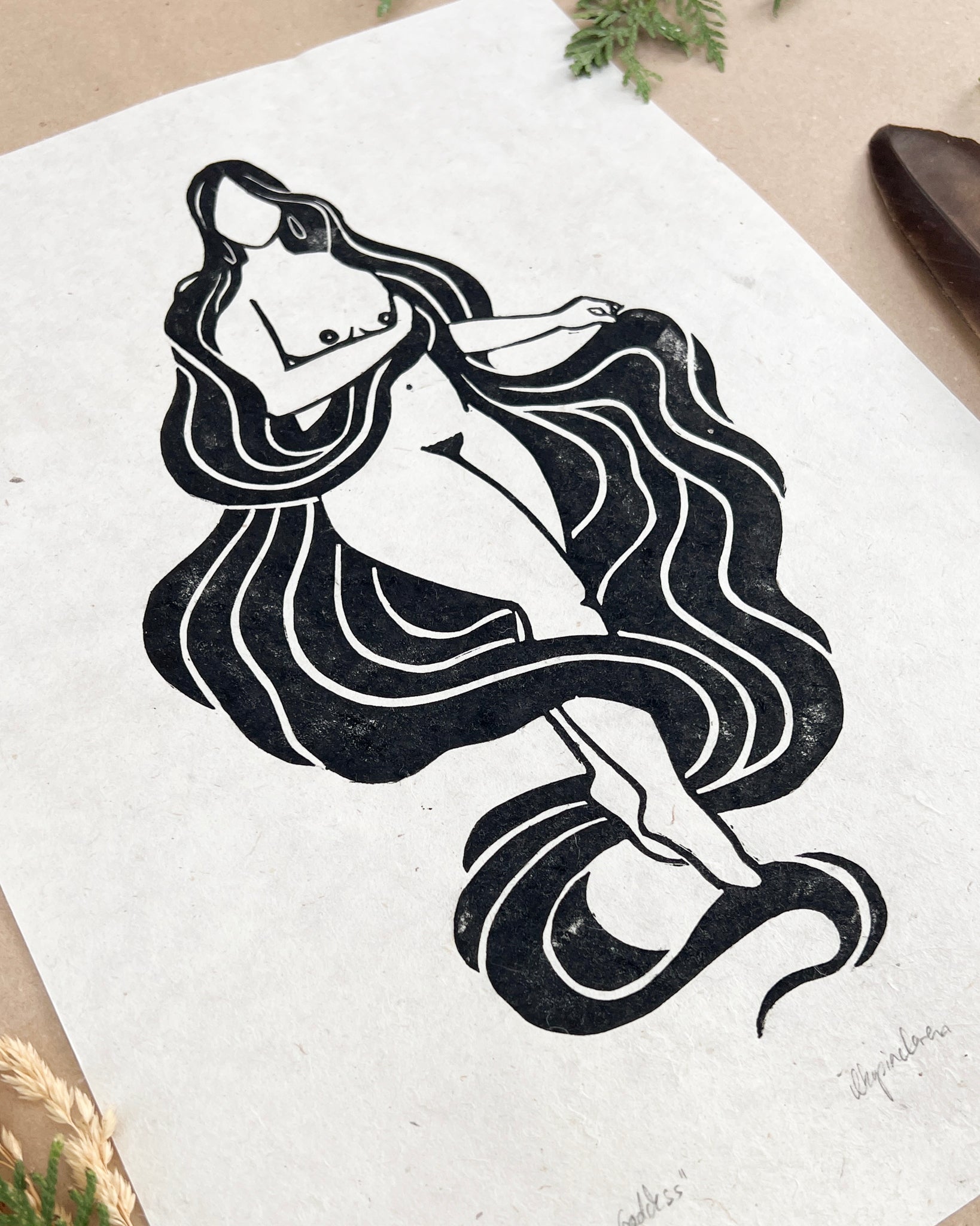 Die Flussgöttin Linoldruck - art.from.ilkas.heart