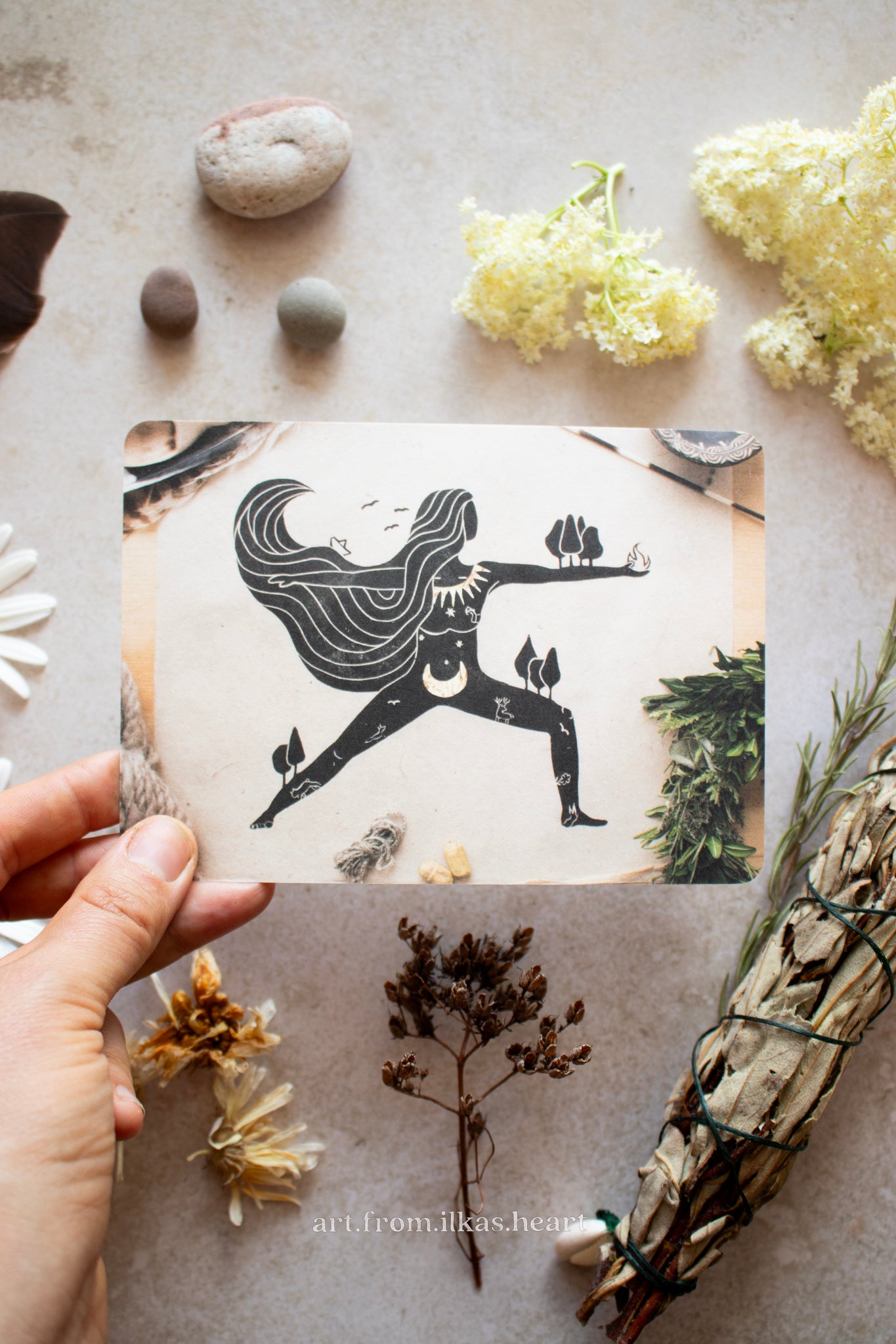 Die wilde Göttin Postkarte - art.from.ilkas.heart