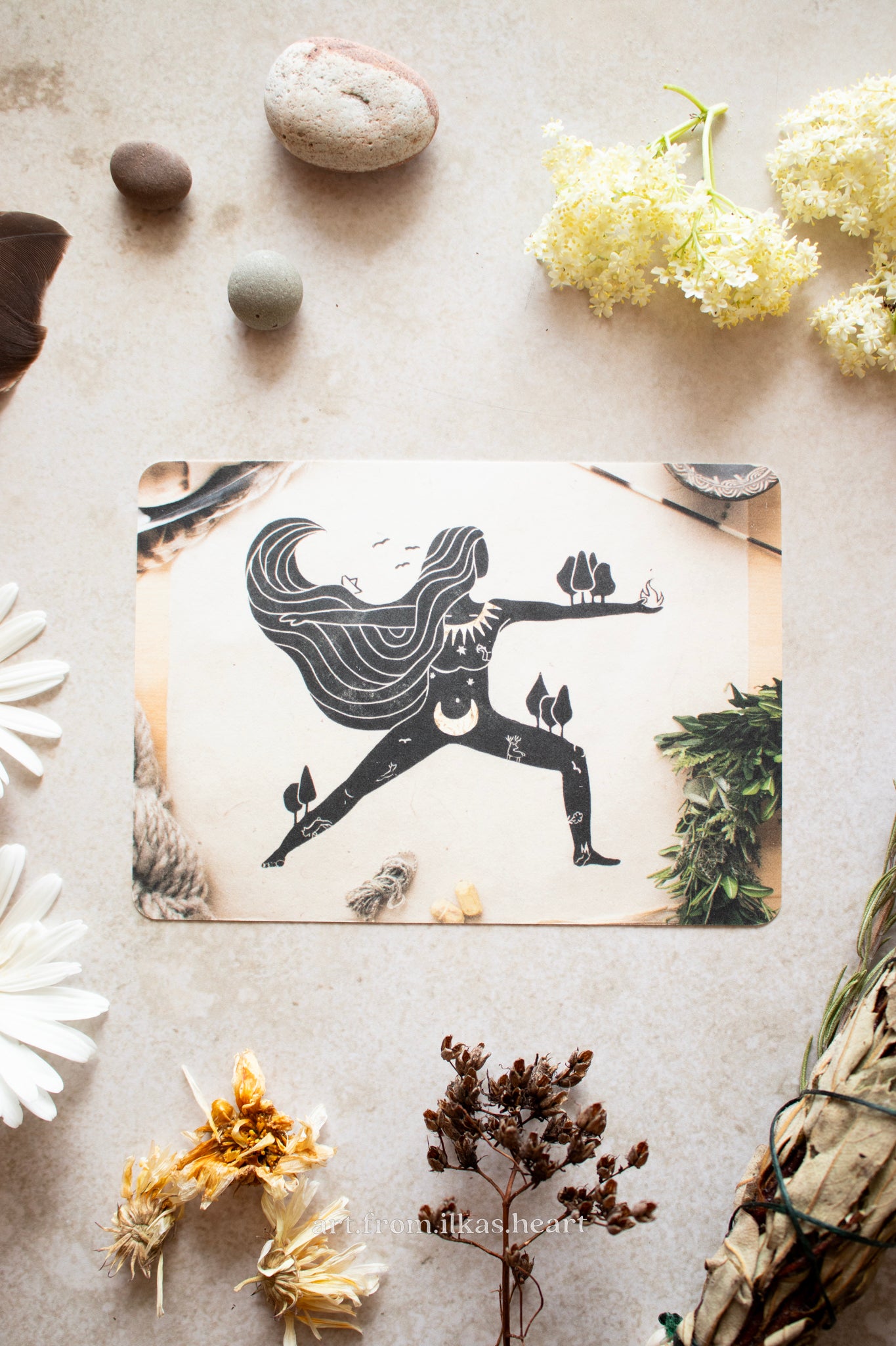 Die wilde Göttin Postkarte - art.from.ilkas.heart