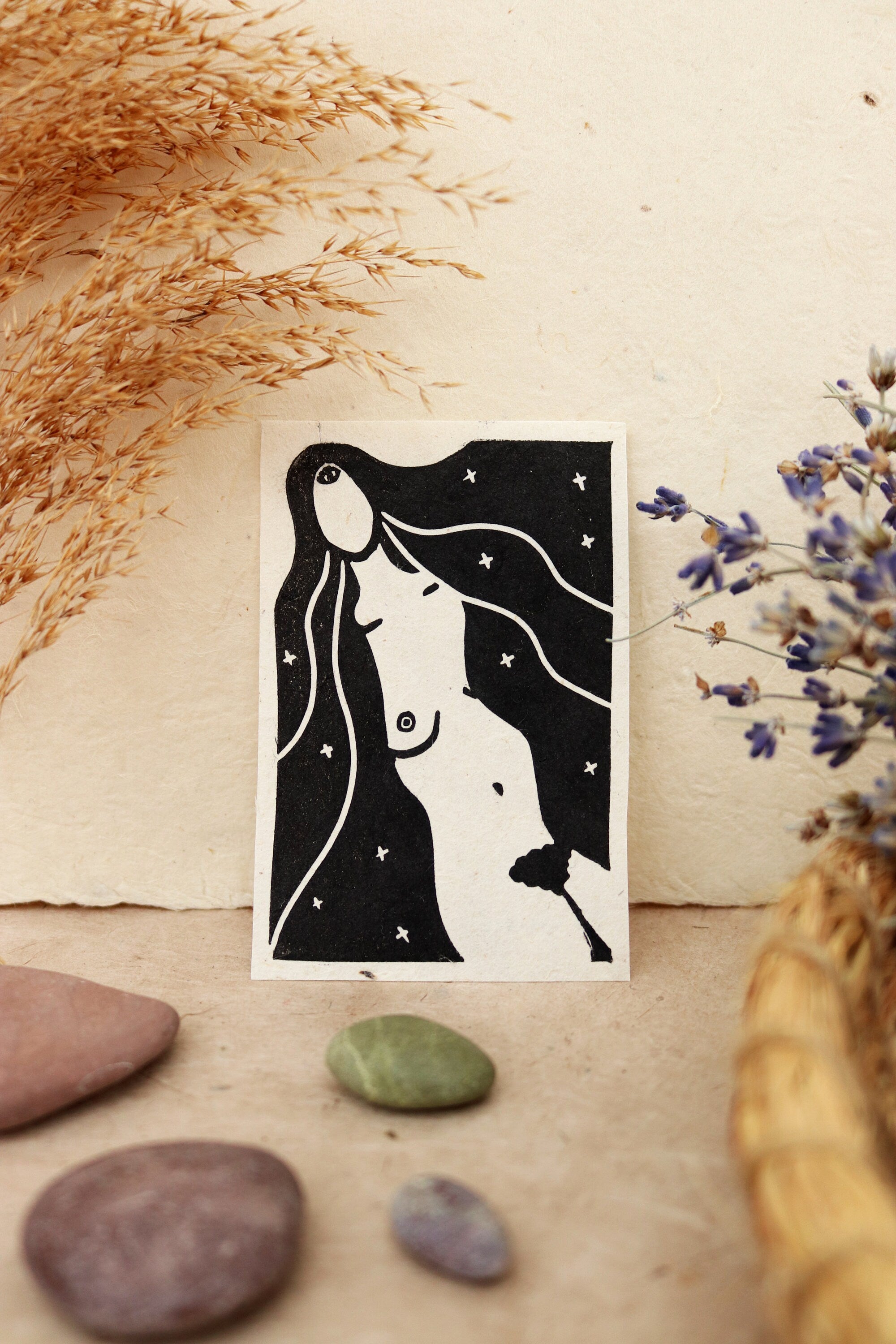 She who sees Mini Linoldruck - art.from.ilkas.heart  
