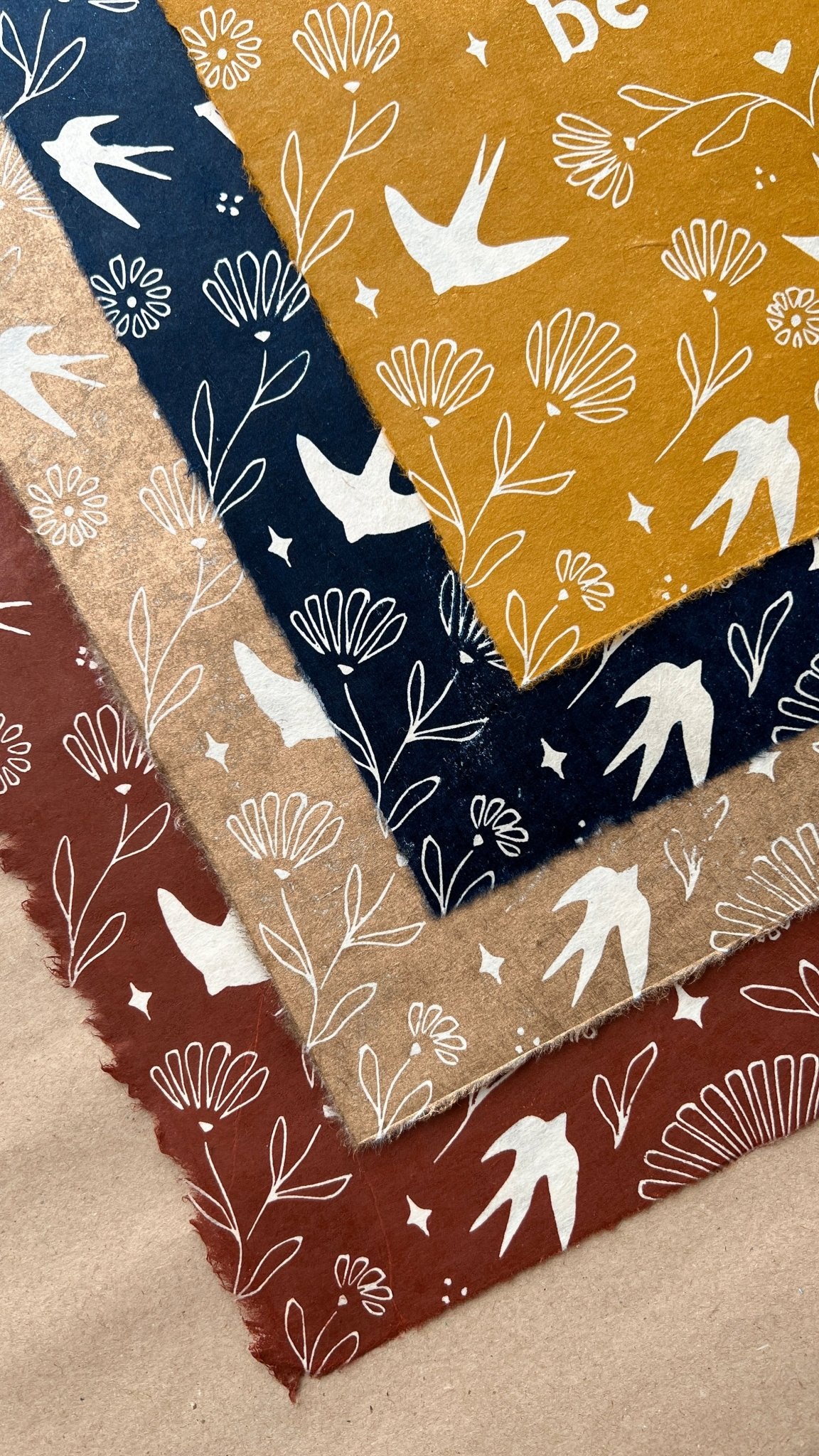 Schwalben & Ringelblumen Linoldruck - art.from.ilkas.heart